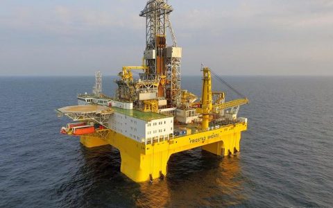 国际油价在高位振荡，海上油气市场逐步复苏，海工设备回暖